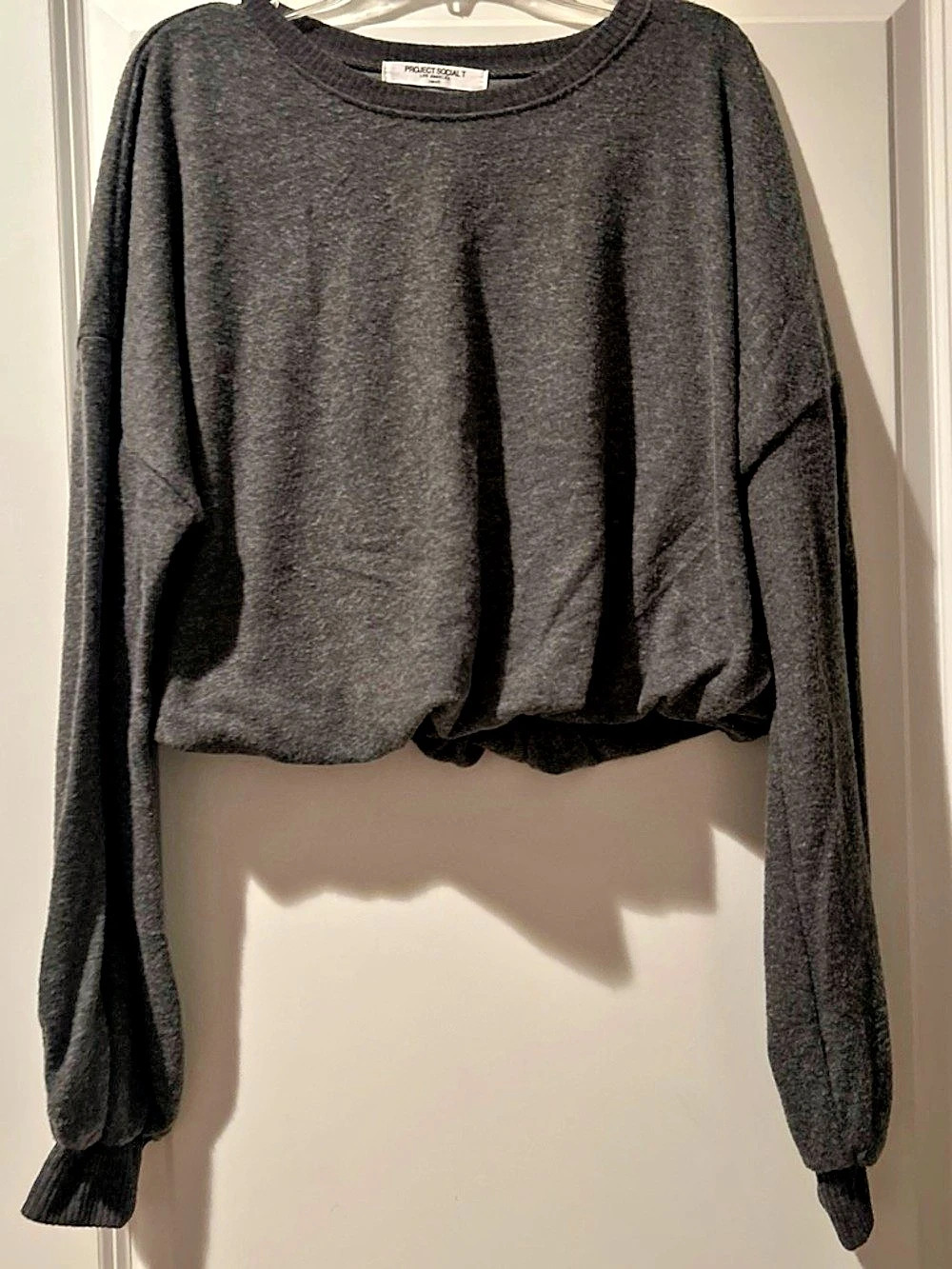 Project Social T Women's Gray Cropped Bubble Hem Sweatshirt Medium